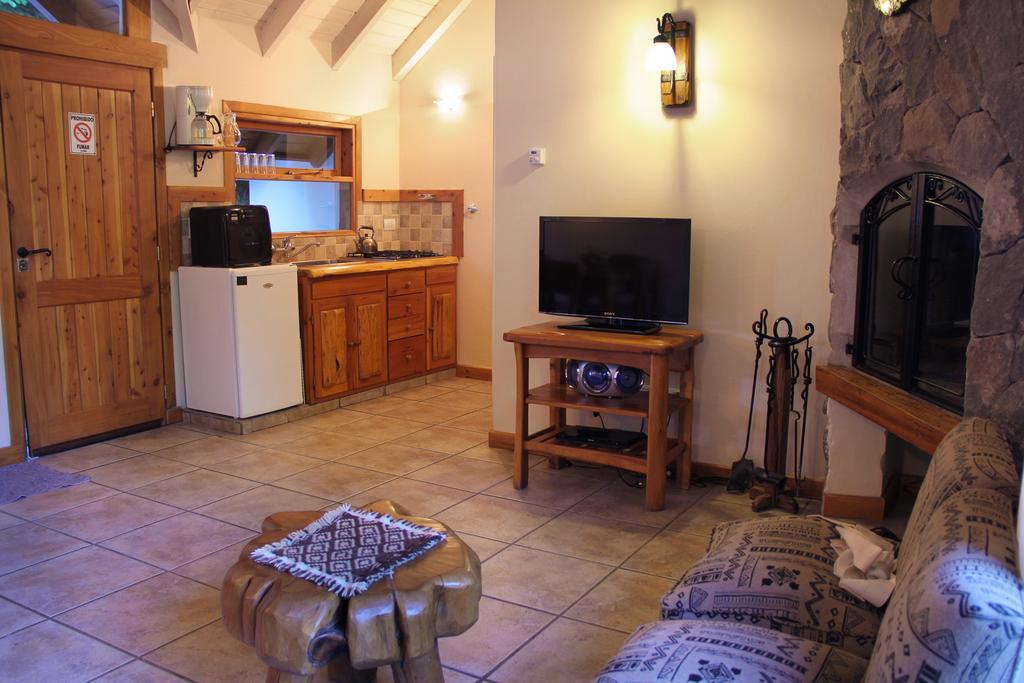 Cabanas Aldea De Los Andes Villa La Angostura Quarto foto